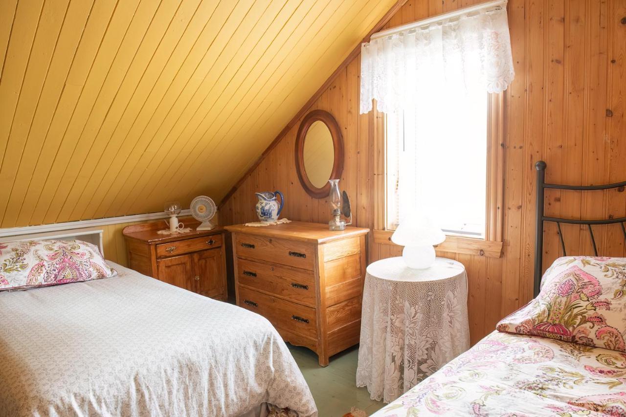 格安德斯波根诺斯Bed & Cafe Petit Papillon住宿加早餐旅馆 外观 照片